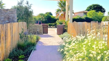 Enceinte de lâhĂ©bergement