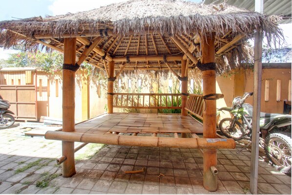 Lobby - OYO Life 92847 Penginapan Muslim Walker (Praya)