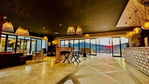 Bar (on property) - Lodge Damaraland (Khorixas)