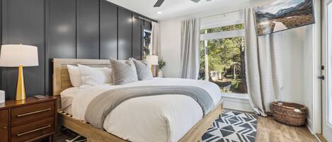 3 soverom, skrivebord, strykejern/-brett og wi-fi