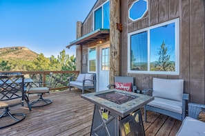 Tree House | Terrace/patio - Tree Deer Blind (Larkspur)