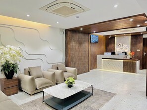 Reception - Hai Long Hotel (Ho Chi Minh City)