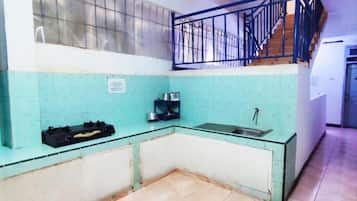 Kamar Standar | Dapur bersama