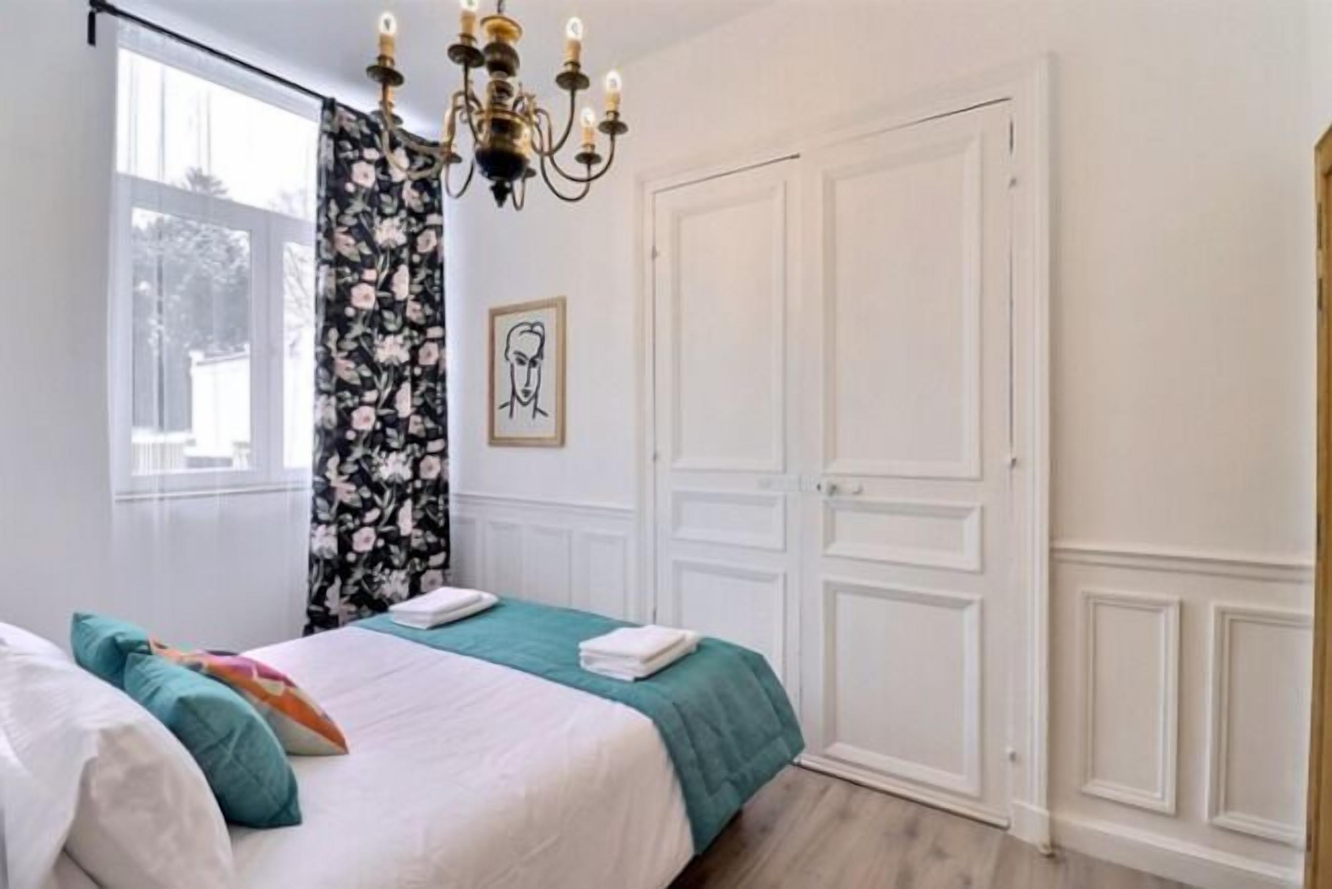 Deluxe appartement | Individueel gedecoreerd, individueel gemeubileerd, een laptopwerkplek