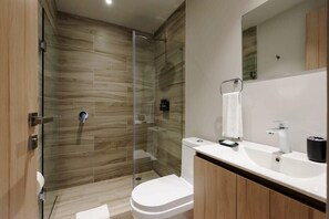 Shower, hair dryer, towels, shampoo - w* | Well-designed 2BR near Polanco (Ciudad de México)