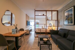 TV, offices - w* | Modern Loft with Balcony in Barranco (Lima)