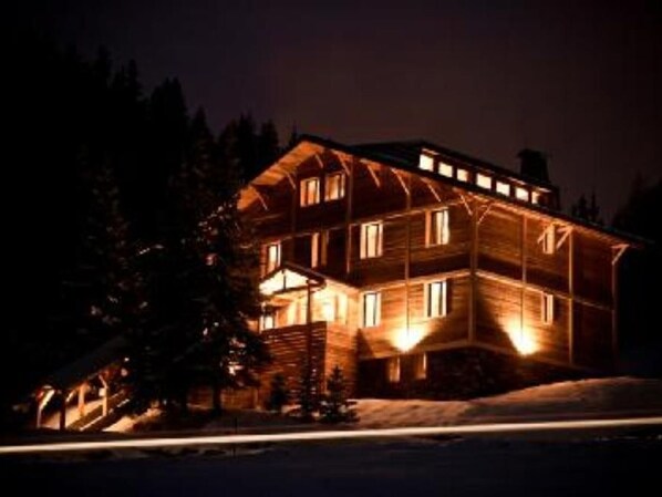 Exterior - Chalet for 12 in La Plagne with sauna, jacuzzi and pets allowed (Plagne 1800)