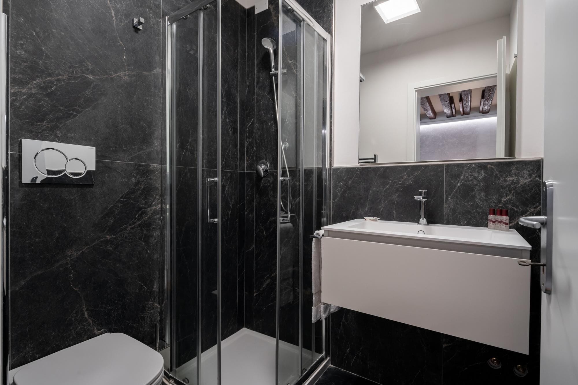 Appartement | Badkamer