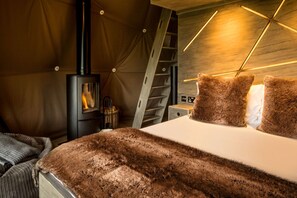 Hever - No Hot Tub | 1 dormitorio, decoración individual, mobiliario individual y escritorio