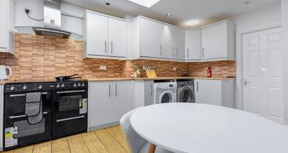 The Quiet Retreat House