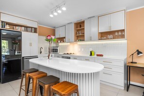 Apartment (2 Bedrooms) | Interior - Mayfair Luxury 212 (Cape Town)