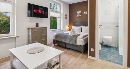 Vorstadtoase für 3 - Queensize-Bett, Netflix, Schlafcouch, Parken, modernem Bad