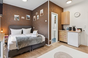1 chambre, fer et planche à repasser, lit parapluie, Wi-Fi gratuit