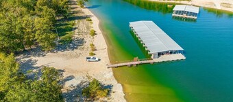 Lake Home 2 Minutes from Table Rock!