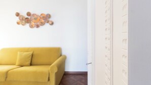 Gambar tidak terklasifikasi, 2 dari 26, tombol