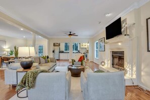 TV, fireplace, offices