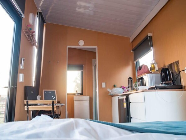 1 bedroom, WiFi, bed sheets