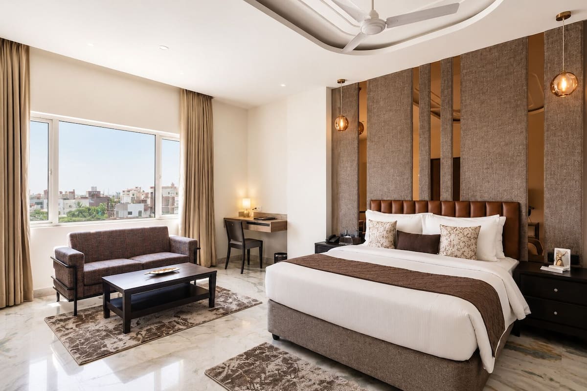 Habitación Club | Ropa de cama de alta calidad, minibar, escritorio