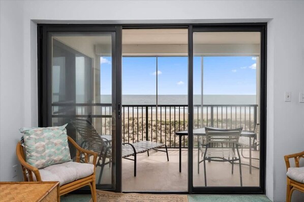 Interior - Two Bedroom Oceanfront Condo in North Ocean City (Ocean City)