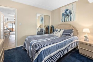 1 chambre, fer et planche Ă repasser, Wi-Fi, draps fournis