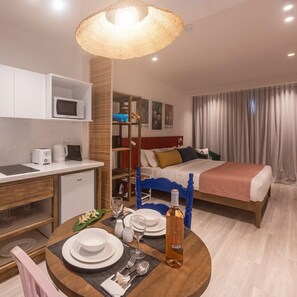 Estudio | Servicio a la habitación