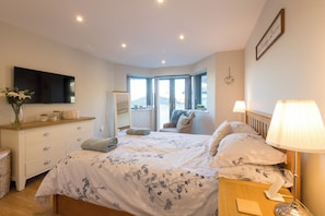 Superior Cottage | 2 bedrooms, individually decorated, individually furnished - Sandpiper Cottages (Newquay)