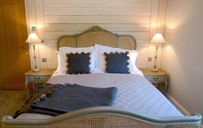 5 habitaciones, wifi y ropa de cama 