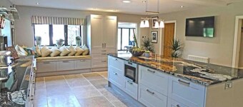 Woodland Lodge luxury rural retreat, sleeps 10