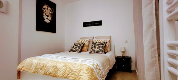 1 Schlafzimmer, Schreibtisch, Bügeleisen/Bügelbrett, kostenloses WLAN