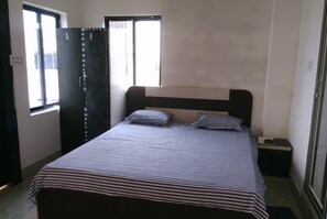 Habitación doble Deluxe | Insonorización, wifi gratis y ropa de cama 