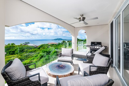 La Vista #B10, amazing Views - Brand New 3 bd Condo overlooking Tamarindo Bay Vista B-10