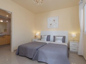 2 bedrooms, iron/ironing board, WiFi - Vacation home Sue by Interhome (Palm- Mar)