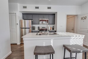 Fridge, microwave, oven, stovetop