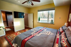 1 Schlafzimmer, Schreibtisch, Bügeleisen/Bügelbrett, Reisekinderbett