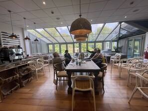 Cafe - Holbrook Manor & Spa. (Wincanton)