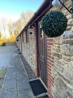 Classic Room, Garden View, Annex Building | Hypo-allergenic bedding, individually decorated, desk, laptop workspace - Holbrook Manor & Spa. (Wincanton)