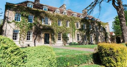 Holbrook Manor & Spa.