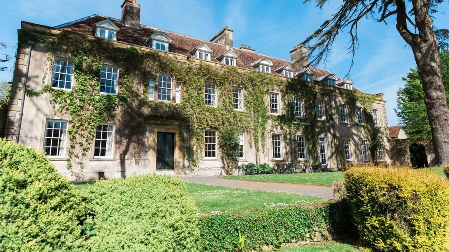 Holbrook Manor & Spa.