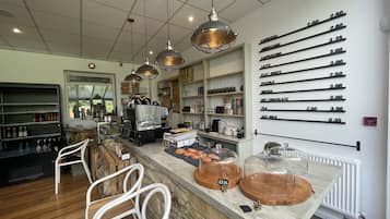 Cafe