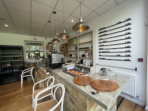 Cafe