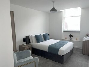 1 bedroom, desk, iron/ironing board, free WiFi
