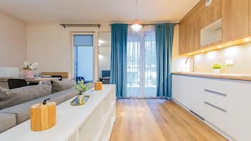 Apartamenty Zakopianskie Apartament 211 | Private kitchen | Fridge, microwave, stovetop, dishwasher