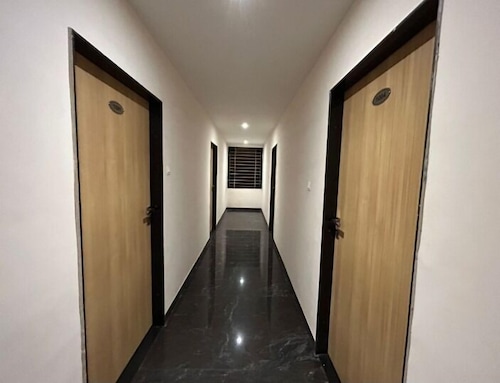 Hotel Simran Regency