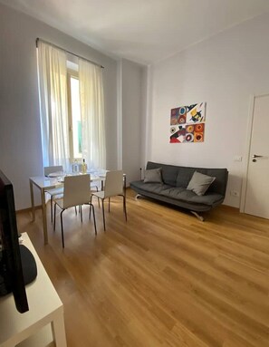 Smart TV - Andrea's House Roma Porta Pia (Roma)