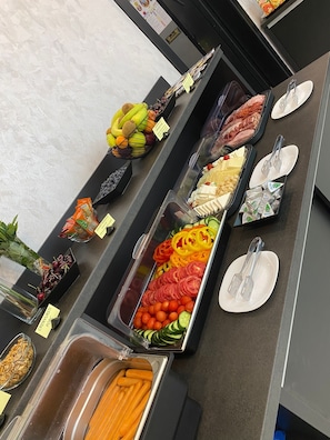 Free daily buffet breakfast - Hotel Javu (Navodari)