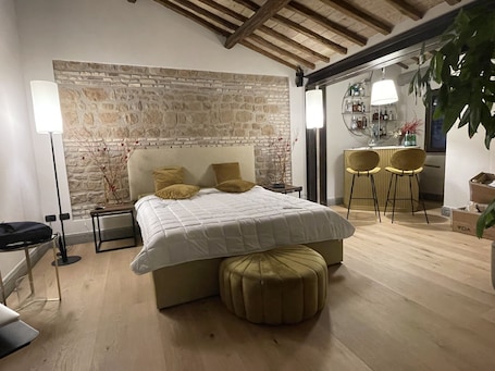 Suite Studio Panoramique, terrasse | 2 chambres, minibar, coffres-forts dans les chambres