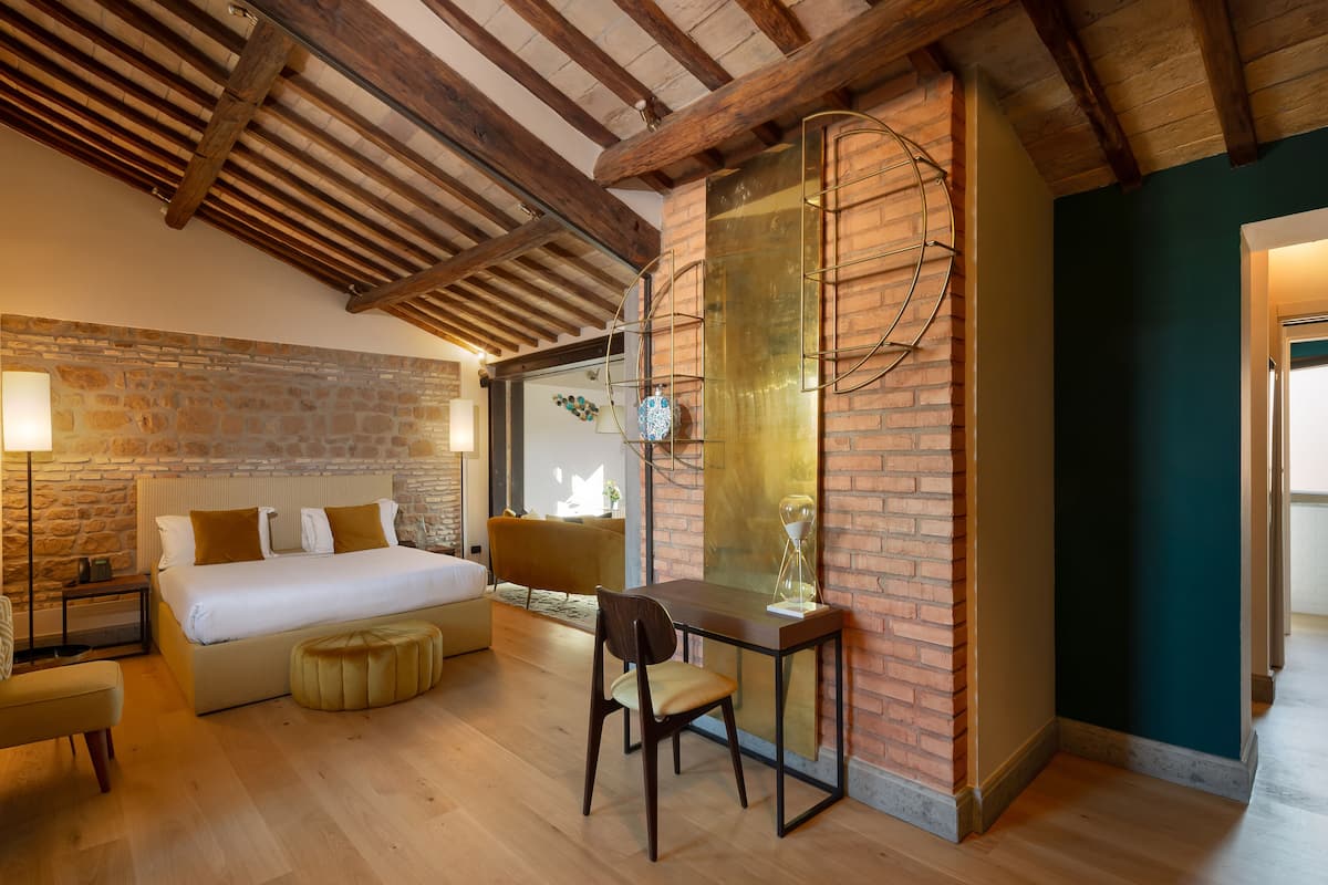 Panorama studio suite, terras | 2 slaapkamers, een minibar, een kluis op de kamer