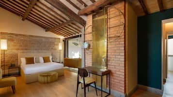 Panoramic Studio Suite, Terrace