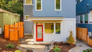 Exterior detail - Leia's Rebel Princess Suite (Seattle)