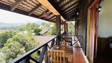 Habitación doble de lujo | Terraza o patio